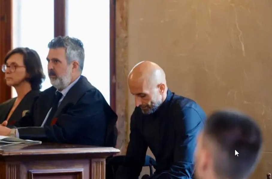 Detalii terifiante din procesul românului care și-a ucis soția cu 66 de lovituri de cuțit în Spania. Fetița care a supraviețuit îl numește „Monstrul”
