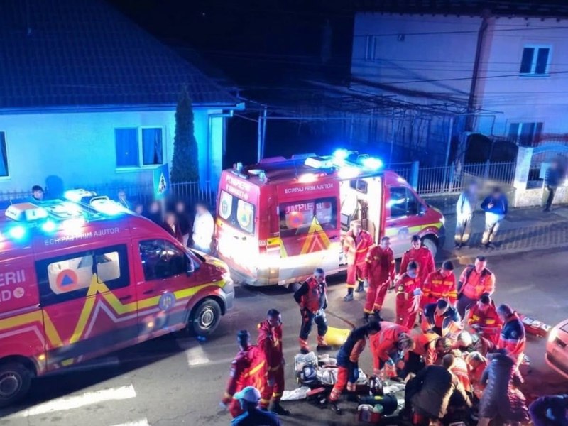 Doi minori au fost găsiți în stop cardio-respirator într-o locuință din Sibiu. Prima ipoteză, o saltea care a luat foc
