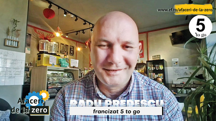 Ediţie specială Afaceri de la Zero susţinută de 5 to go. Familia Predescu administrează o cafenea 5 to go în Râşnov şi, dincolo de cafea, proiectul lor este despre crearea unei comunităţi. „Este un business cu oameni, un business cu suflet. Oamenii vin aici să se întâlnească, să socializeze, să zâmbească“