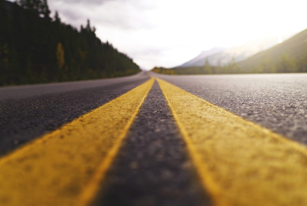 Elveția ar putea limita viteza pe autostrăzi la 80 km/h. Criză de motorină