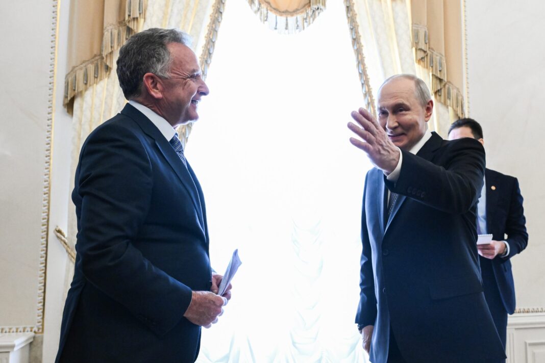 Emisarul lui Trump l-a lăudat pe Putin la negocieri: „Sunteți un om umanitar”