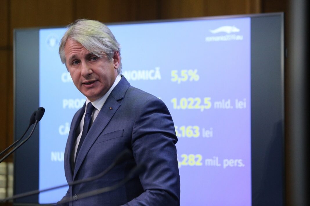 Eugen Teodorovici, director la Curtea de Conturi, limbaj huliganic în direct la adresa lui Alexandru Muraru: ”Marș!” / Moderatoarea i-a tăiat microfonul unui alt invitat, un deputat USR