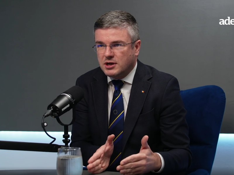 Indemnizațiile șefilor de la Apele Minerale au fost tăiate la jumătate, la IAR Brașov au crescut de patru ori