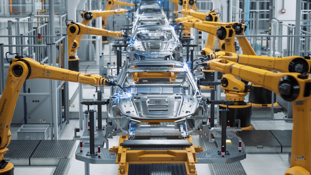 Industria auto din România, în declin: peste 30.000 de locuri de muncă au dispărut, iar producția scade deşi în Europa crește