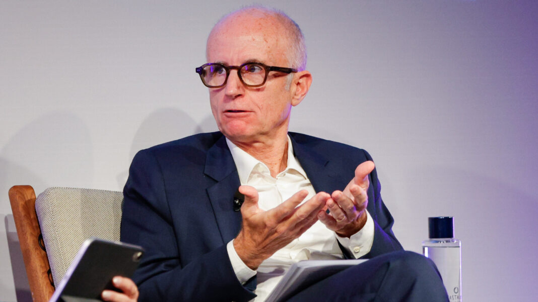 INTERVIU | Cum ar putea statul român, care plătește prost specialiștii cyber, să devină mai rezilient la atacurile informatice? Philippe Vallée, vicepreședinte executiv la Thales: „În final, este o chestiune de alocare bugetară”