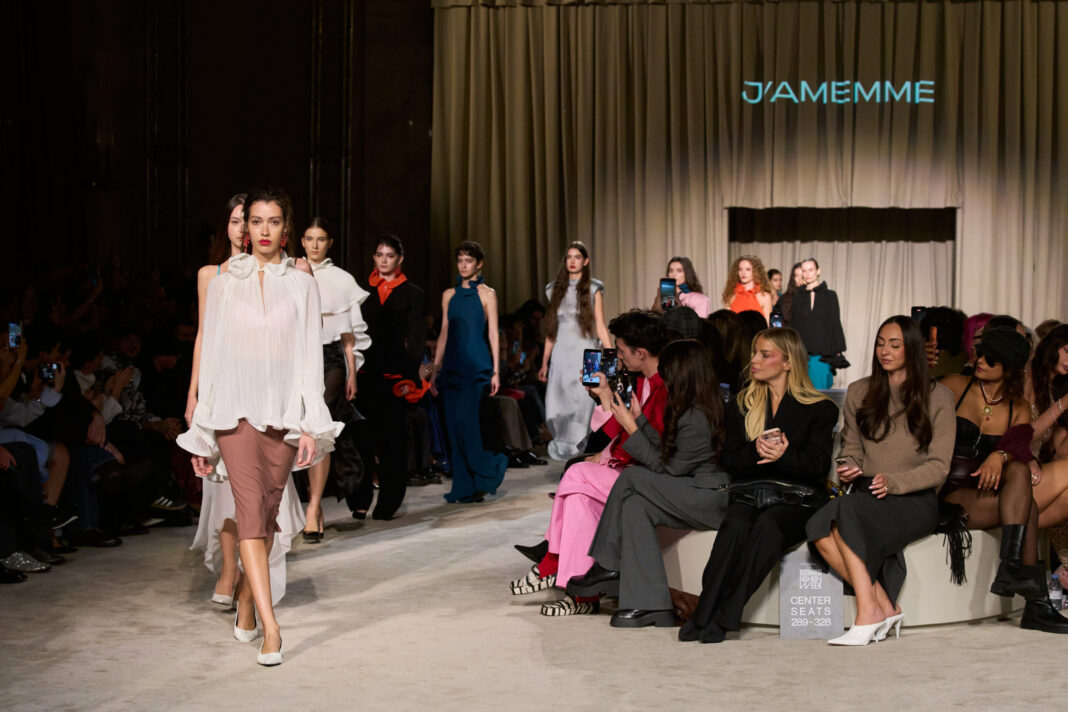 J’amemme primăvară-vară 2027 la Mercedes-Benz Bucharest Fashion Week: O identitate puternică, dar este suficient?