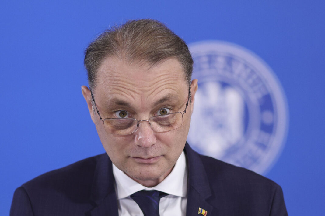 Liberalii îi cer premierului Luca Niculescu să adopte urgent rectificarea bugetară: „Guvernarea PSD nu poate ține România ostatică până când Ministerul Finanțelor îi validează propaganda mincinoasă”