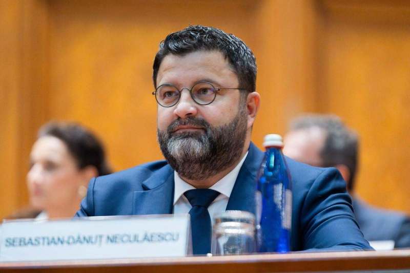NEWS.ro: ACCIDENT FEROVIAR ÎN SPANIA - Ministrul de Externe: Suntem profund îndureraţi. România este solidară cu Spania / Misiunile noastre diplomatice şi consulare se află în strânsă legătură cu autorităţile spaniole şi sunt pregătite să ofere asistenţă