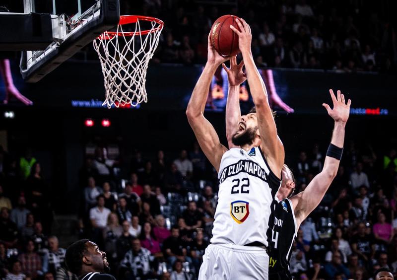 NEWS.ro: Baschet masculin: U BT Cluj pierde cu London Lions în BKT EuroCup; Antrenorul Silvăşan, eliminat în minutul 25