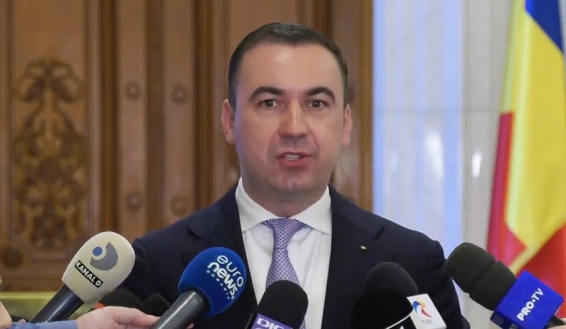 NEWS.ro: Bogdan Ivan: Ceea ce am făcut, am făcut corect în luna aprilie, atunci când am ieşit din acest guvern/ Eu nu aş pune egal între un om şi un partid care are o istorie de peste o sută de ani, care are mii de aleşi locali
