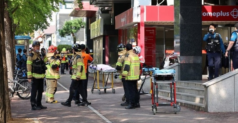 NEWS.ro: Cel puţin şapte răniţi şi o persoană în ”stop cardiac” în nord-estul Coreei, în urma unui atac cu cuţitul într-o piaţă în portul Incheon. Un bărbat, arestat