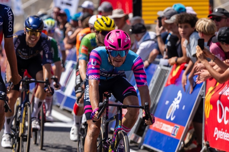 NEWS.ro: Ciclistul francez Ronan Auge, în comă indusă după un accident în competiţie