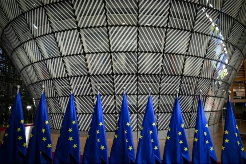 NEWS.ro: Comisia Europeană propune garanţii care să facă ”pilula” extinderii UE mai acceptabilă, mai ales în Franţa. Muntenegrul, Albania, Republica Moldova şi Ucraina vor să dere până în 2030