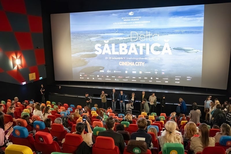 NEWS.ro: Documentarul „Delta Sălbatică”, aplaudat de peste 1000 de spectatori la premiera de gală/ Medeea Marinescu, Irina Rimes şi Dan Dinu au lansat un apel pentru protejarea şi renaturarea Deltei/ VIDEO