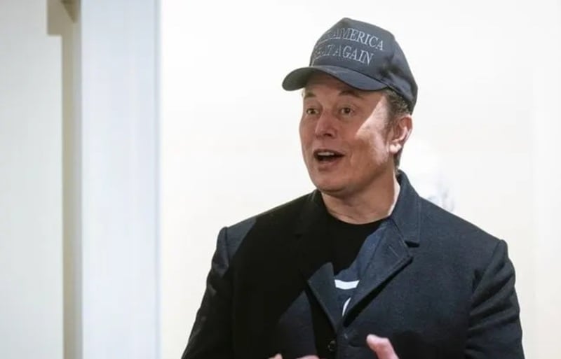 NEWS.ro: Elon Musk îi ameninţă pe democraţi să nu-l ancheteze după alegerile de la 3 noiembrie. ”Cei care vor ridica sabia vor pieri de sabie”