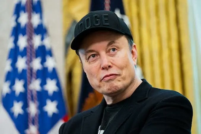 NEWS.ro: Elon Musk: Peste 200 de companii care furnizează infrastructură cloud pentru inteligenţa artificială riscă falimentul sau fuziuni, din cauza dificultăţilor de finanţare