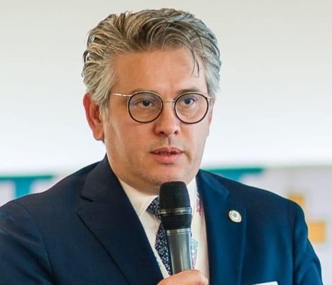 NEWS.ro: Eveniment NEWS.RO – Sterică Fudulea (IMM România): Principalele probleme ale IMM-urilor nu mai sunt legate de debirocratizare şi predictibilitate, ci de impozitele pe forţa de muncă şi pe dividende