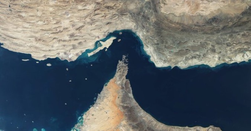 NEWS.ro: Exporturile de petrol prin Strâmtoarea Ormuz îşi revin, dar intensificarea atacurilor iraniene ameninţă transporturile