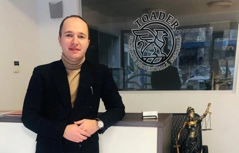 NEWS.ro: Fiul fostului ministru al Justiţiei Tudorel Toader, Alexandru, arestat preventiv pentru 30 de zile / El este acuzat de viol şi agresiune sexuală asupra unor studente