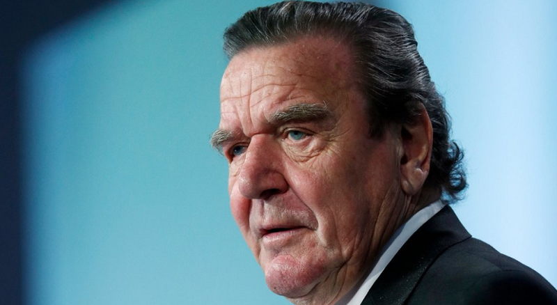 NEWS.ro: Fostul cancelar german Gerhard Schröder intră în conducerea unui retailer rus