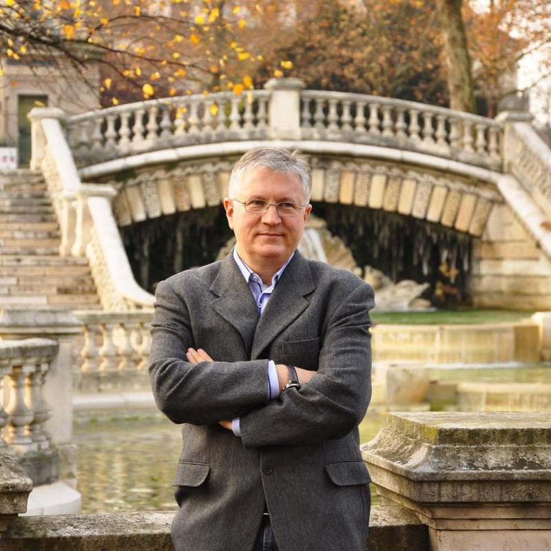 NEWS.ro: Fostul consul general al României la Lyon Oleg Ungureanu, numit oficial şeful Cancelariei prim-ministrului