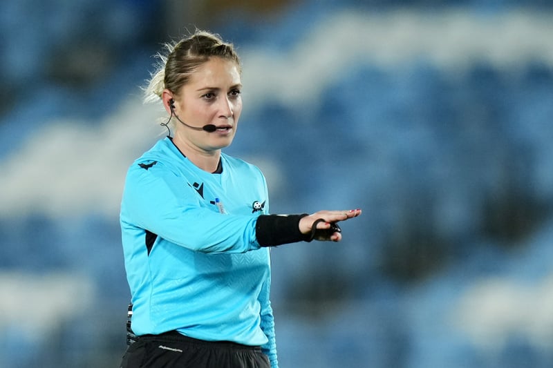 NEWS.ro: Fotbal feminin: Brigadă românească la meciul Mancheste City - PSG din Liga Campionilor