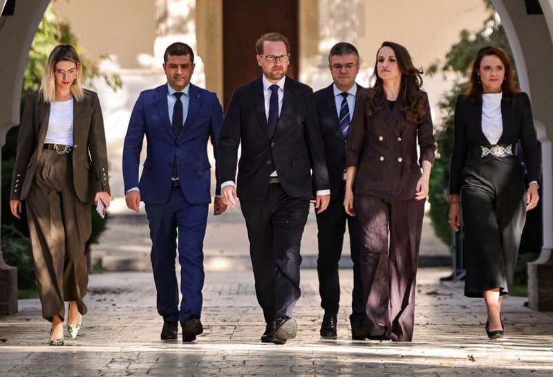 NEWS.ro: Fritz, după ce Grindeanu a scris pe Facebook despre ”dezuserizarea” României: Tradus în româneşte asta înseamnă - PSD vrea să scape de cei care au început să schimbe regulile jocului