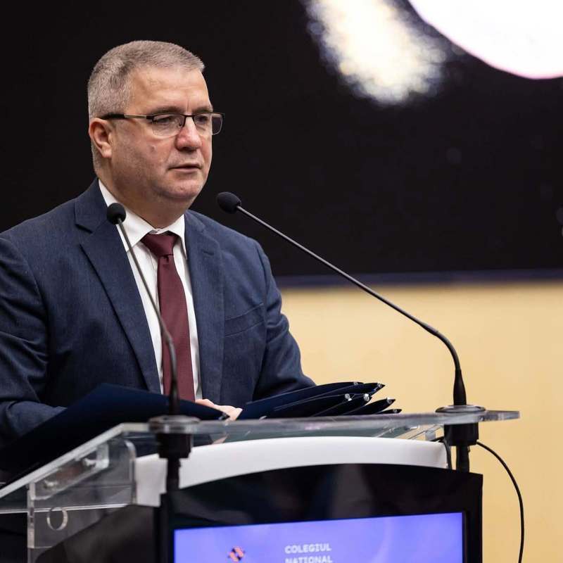 NEWS.ro: GUVERNUL LUCA NICULESCU - Sorin Ionescu, propunerea PSD pentru funcţia de ministru delegat pentru învăţământul preuniversitar