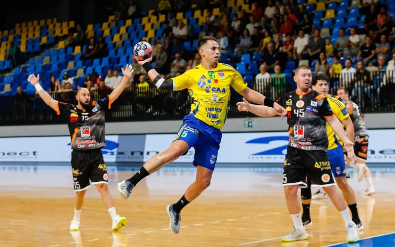 NEWS.ro: Handbal masculin: Potaissa Turda, calificare în turul II al European Cup cu dublă victorie în faţa echipei Derdaele Sporting Pelt