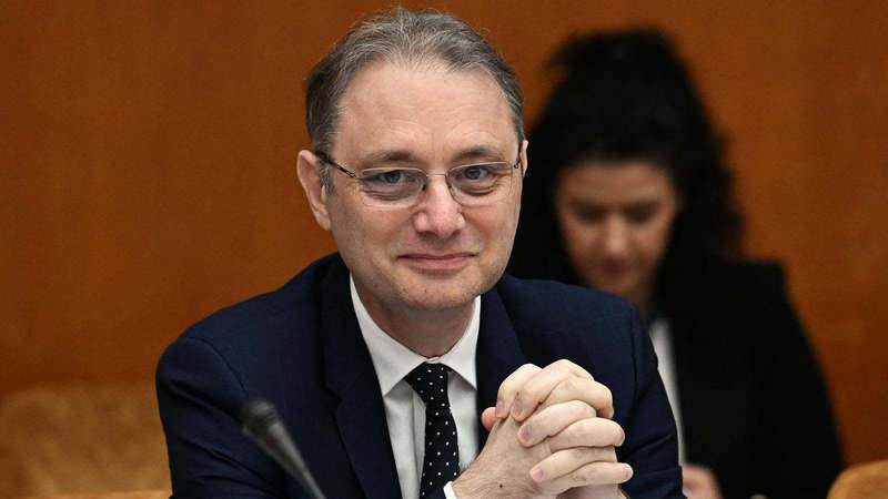 NEWS.ro: Luca Niculescu: Rolul meu nu este să fac aceste partide să se iubească. Există o doză mare de neîncredere între ele şi, dacă ar fi existat soluţii simple, nu s-ar fi ajuns la mine