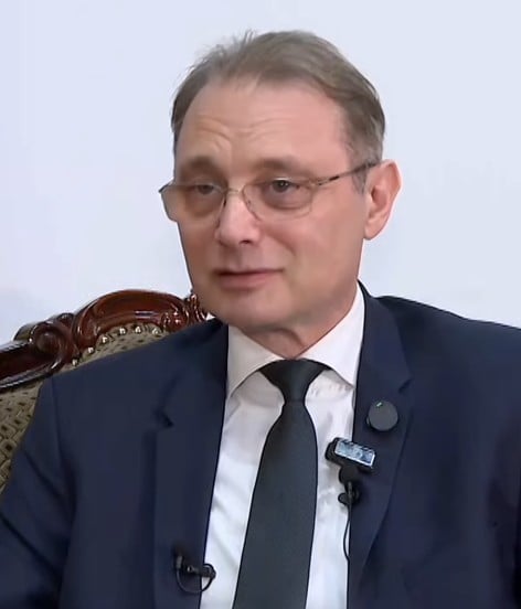NEWS.ro: Luca Niculescu: Unirea României cu Republica Moldova se va face când cetăţenii celor două ţări îşi vor dori - VIDEO