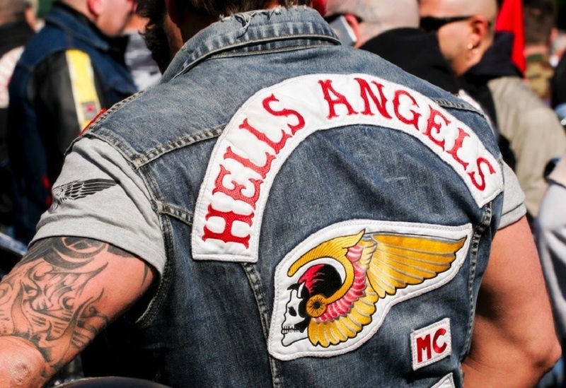 NEWS.ro: Mai multe organizaţii criminale, printre care Hells Angels, vizate de o amplă operaţiune internaţională a poliţiei la care au participat circa 1.000 de agenţi. Percheziţii în Bulgaria, Belgia, Germania şi Olanda