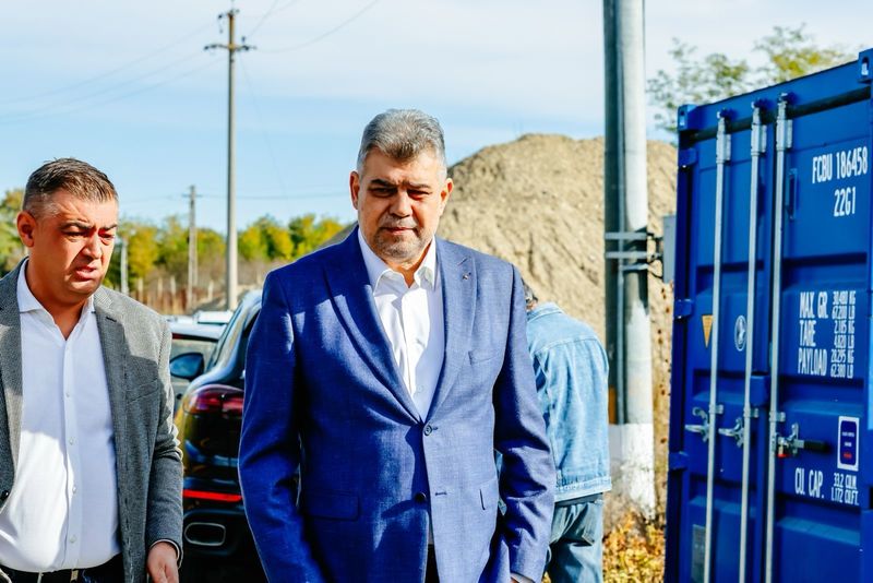NEWS.ro: Marcel Ciolacu: E un moment destul de dificil. Această criză s-a prelungit foarte mult. Am văzut că se face o politică de gherilă în România / PSD singur nu are numărul de voturi necesar şi de aceea sunt consultări cu toată lumea