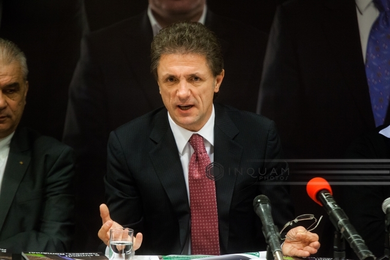 NEWS.ro: Meciul Polonia-România: Gheorghe Popescu – O seară greu de digerat / Am văzut momente cu jucători adunaţi la o şuetă