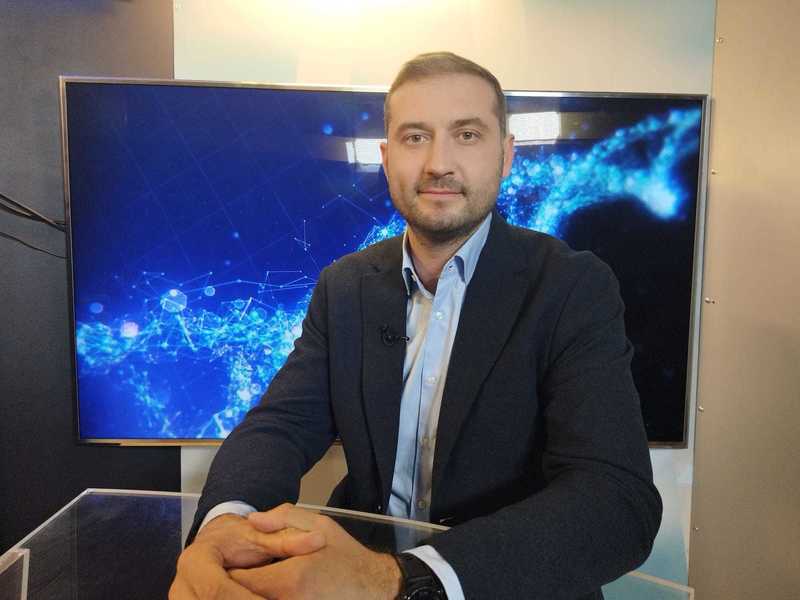 NEWS.ro: Medicul Teodor Negru, Spitalul Euroclinic: Încercăm să facem cât mai des chirurgii minim invazive / Din punctul meu de vedere, trebuie să existe o comunicare între chirurg şi echipa de recuperare tot timpul