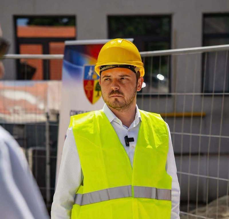 NEWS.ro: Ministrul Sănătăţii, vizită de lucru la Iaşi - Principalul obiectiv îl reprezintă verificarea direct pe teren a şantierului pentru noul Spital Regional de Urgenţă Iaşi