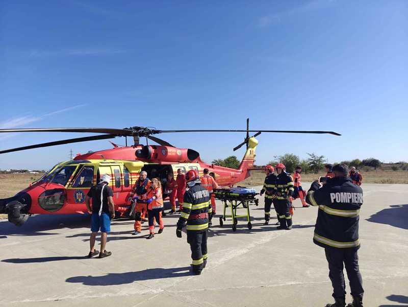 NEWS.ro: Navă lovită de dronă în Marea Neagră – ANR: Opt marinari sunt în stare bună şi vor fi preluaţi de navele de salvare / Trei răniţi au fost preluaţi de elicopterul MAI