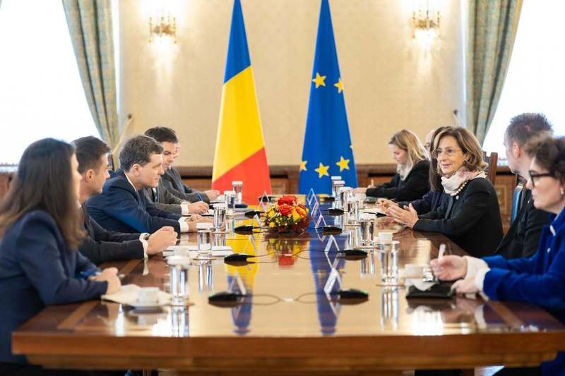 NEWS.ro: Nicuşor Dan, discuţie cu delegaţia Comisiei de la Veneţia: Am reconfirmat angajamentul nostru pentru echilibru instituţional, transparenţă şi respectarea standardelor europene în materie de democraţie şi stat de drept
