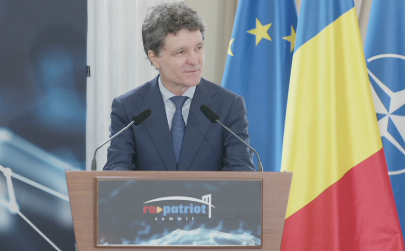 NEWS.ro: Nicuşor Dan, la Gala RePatriot: Îndemnul meu pentru Diaspora este să testaţi România. Să testaţi sistemul medical din România, pentru că, cu toate neajunsurile, cu toate disfuncţionalităţile, România a progresat în 20 de ani