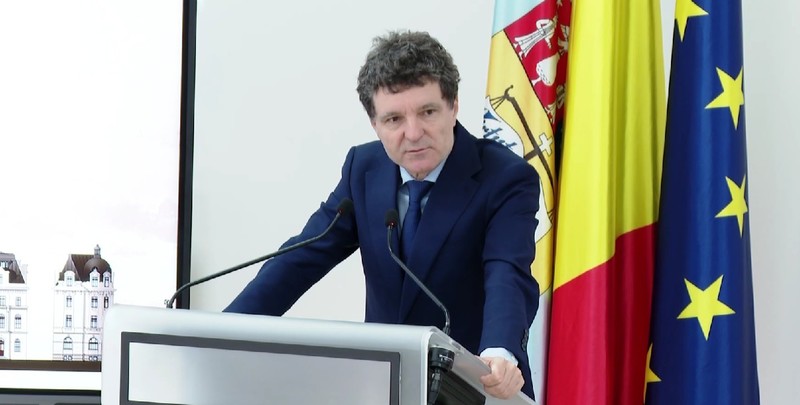NEWS.ro: Nicuşor Dan: Miza acestei perioade e dacă reuşim să fim o societate a cunoaşterii, în care deciziile sunt luate pe adevărurile ştiinţei/ Dacă neglijăm să fim unde societatea este, de exemplu, 9 milioane de români pe TikTok, vom fi în realităţi paralele