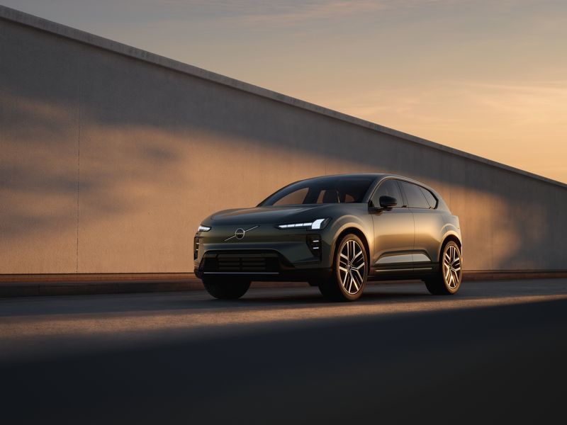 NEWS.ro: Noul Volvo EX60, în premieră naţională la Salonul Auto Bucureşti 2026 – 6-11 octombrie