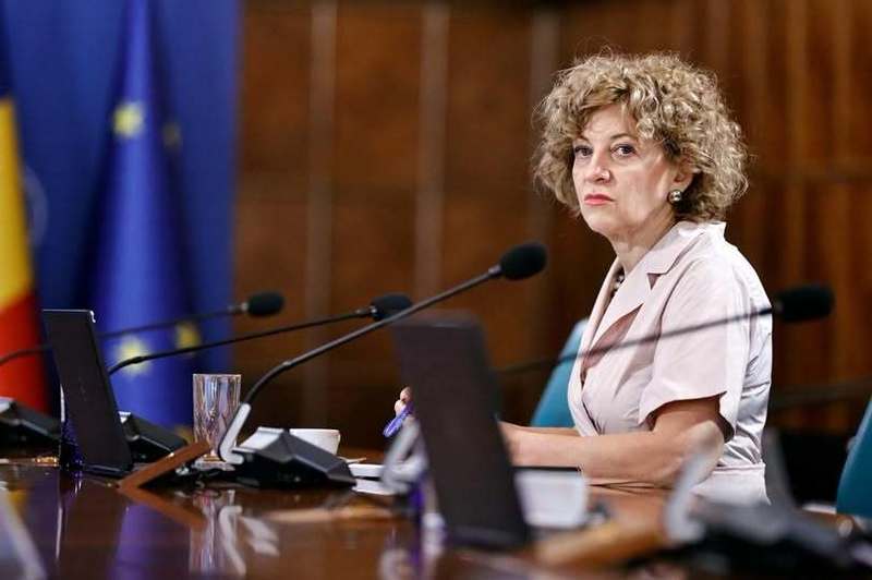 NEWS.ro: Oana Gheorghiu: Disonanţă cognitivă în stare pură: PSD zice astăzi că vrea să facă majoritate cu PNL. Acelaşi PSD care a dat jos, cu 5 luni în urmă, guvernul din care făcea parte / PNL nu mai este partidul-breloc cu care PSD era obişnuit