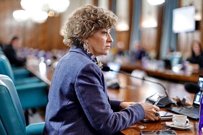 NEWS.ro: Oana Gheorghiu: Domnul Bolojan este o persoană foarte pragmatică şi ştiţi că este foarte empatic, de fapt, dar acesta este stilul dumnealui de comunicare