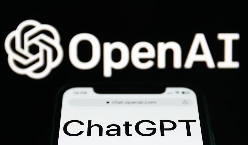 NEWS.ro: OpenAI încearcă să accelereze atragerea de finanţare înaintea listării la bursă a Anthropic