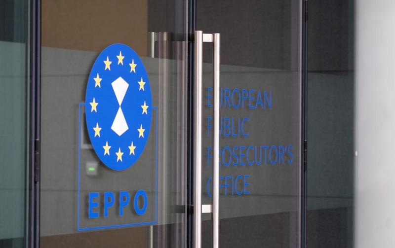 NEWS.ro: Parchetul European - Patru funcţionari publici din cadrul Administraţiei Fluviale a Dunării de Jos, o persoană fizică şi o firmă, trimişi în judecată în legătură cu achiziţia frauduloasă a două remorchere/ Prejudiciul, 7 milioane de euro