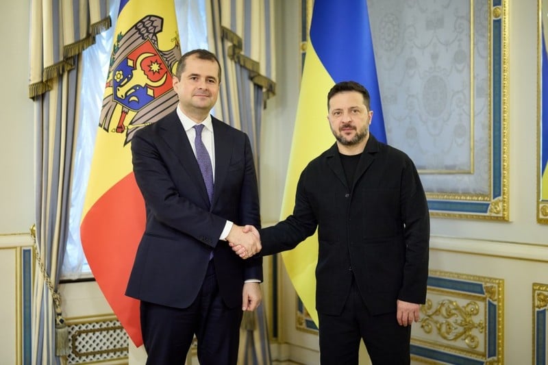 NEWS.ro: Premierul Vasile Tofan s-a întâlnit la Kiev cu Volodimir Zelenski. Moldova şi Ucraina au semnat un acord de cooperare tehnico-militară. Cum a fost prezentată ştirea de agenţia rusă de stat TASS