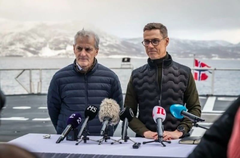 NEWS.ro: Preşedintele finlandez Alexander Stubb şi premierul norvegian Jonas Gahr Støre anunţă că au avut o convorbire la telefon ”sinceră şi substanţială”  cu preşedintele rus Vladimir Putin