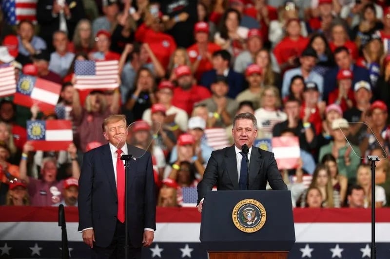 NEWS.ro: Prezenţa şefului Audi la un miting al lui Donald Trump provoacă un val de indignare în Germania