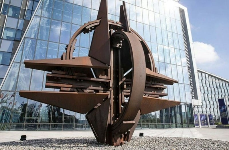 NEWS.ro: Principalele puteri europene din cadrul NATO se angajează să-şi asume un rol mai important în domeniul apărării şi reafirmă alianţa cu SUA