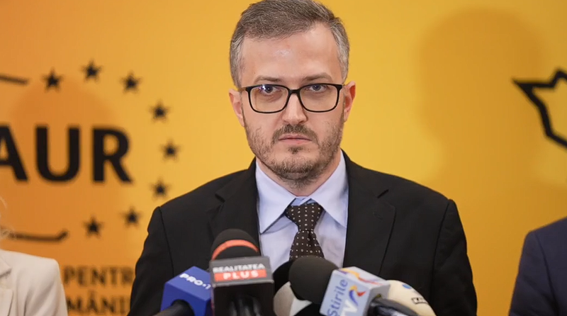 NEWS.ro: Purtătorul de cuvânt al AUR: Ce partid l-a propus pe Luca Niculescu la consultări? Pare din nou o propunere făcută ”la mişto” de preşedinte / Un candidat era ”şcolit în Germania” altul ”vine via Franţa”